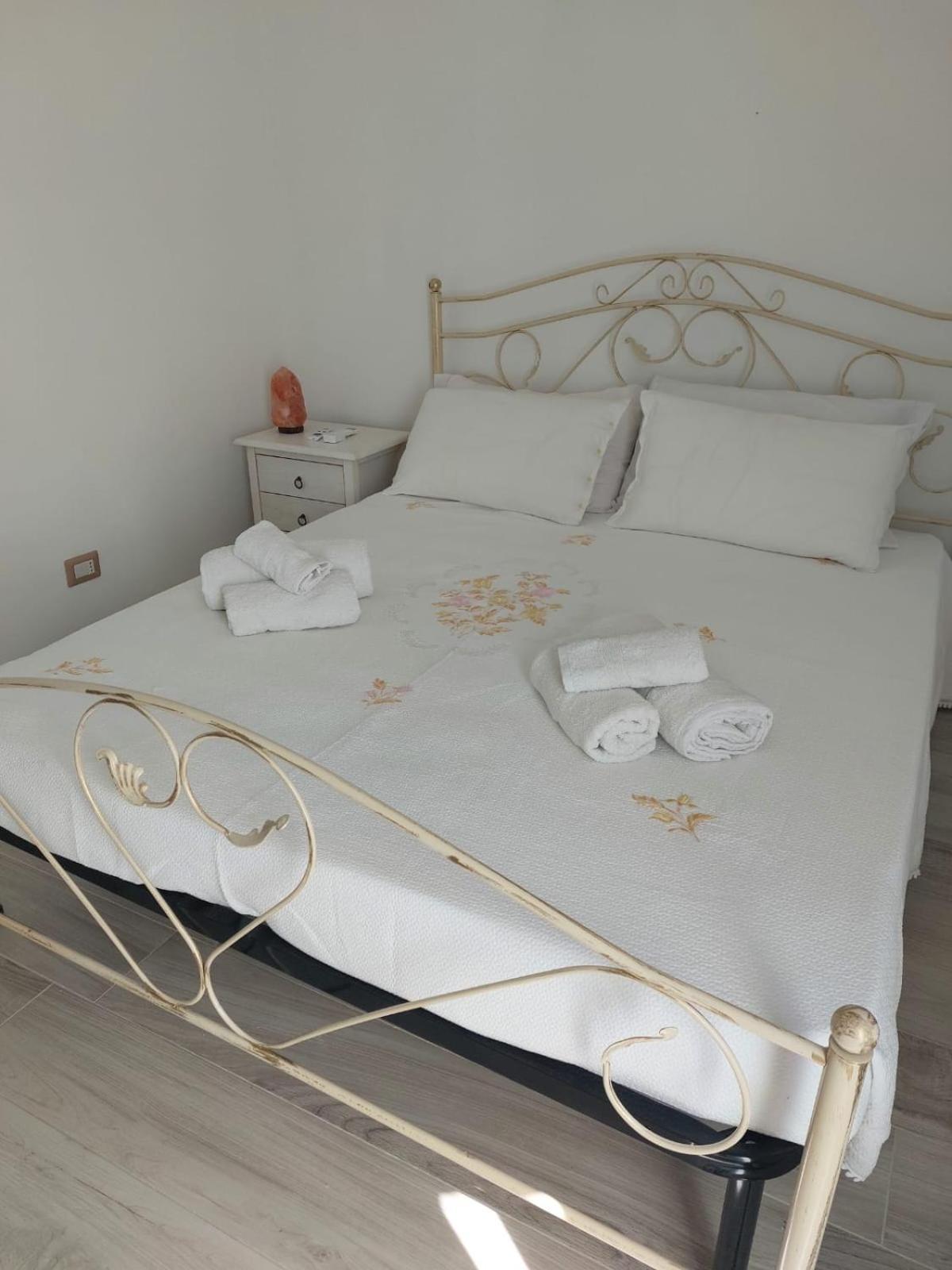 La Terrazza Di Rosalba Bed & Breakfast Monopoli Exterior foto
